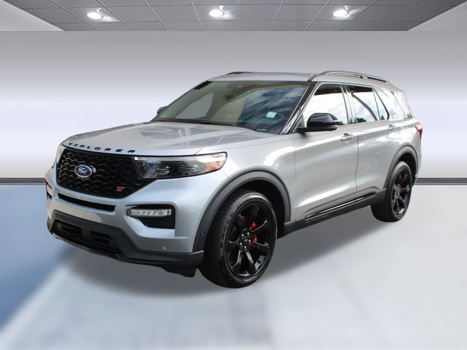 2020 Ford Explorer ST's photo