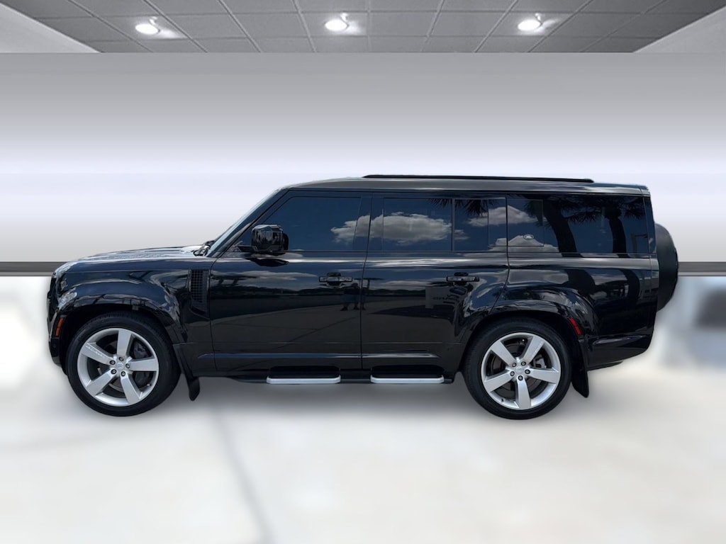 Used 2023 Land Rover Defender 130 X-Dynamic SE SUV