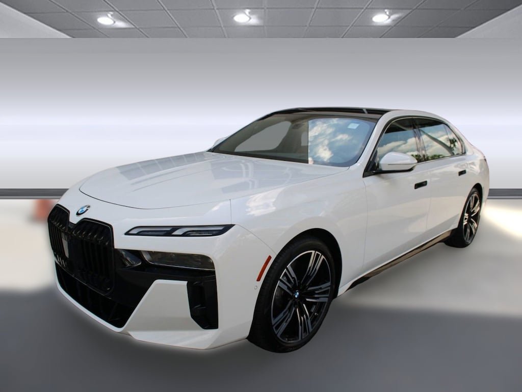 New 2025 BMW 740i xDrive Sedan