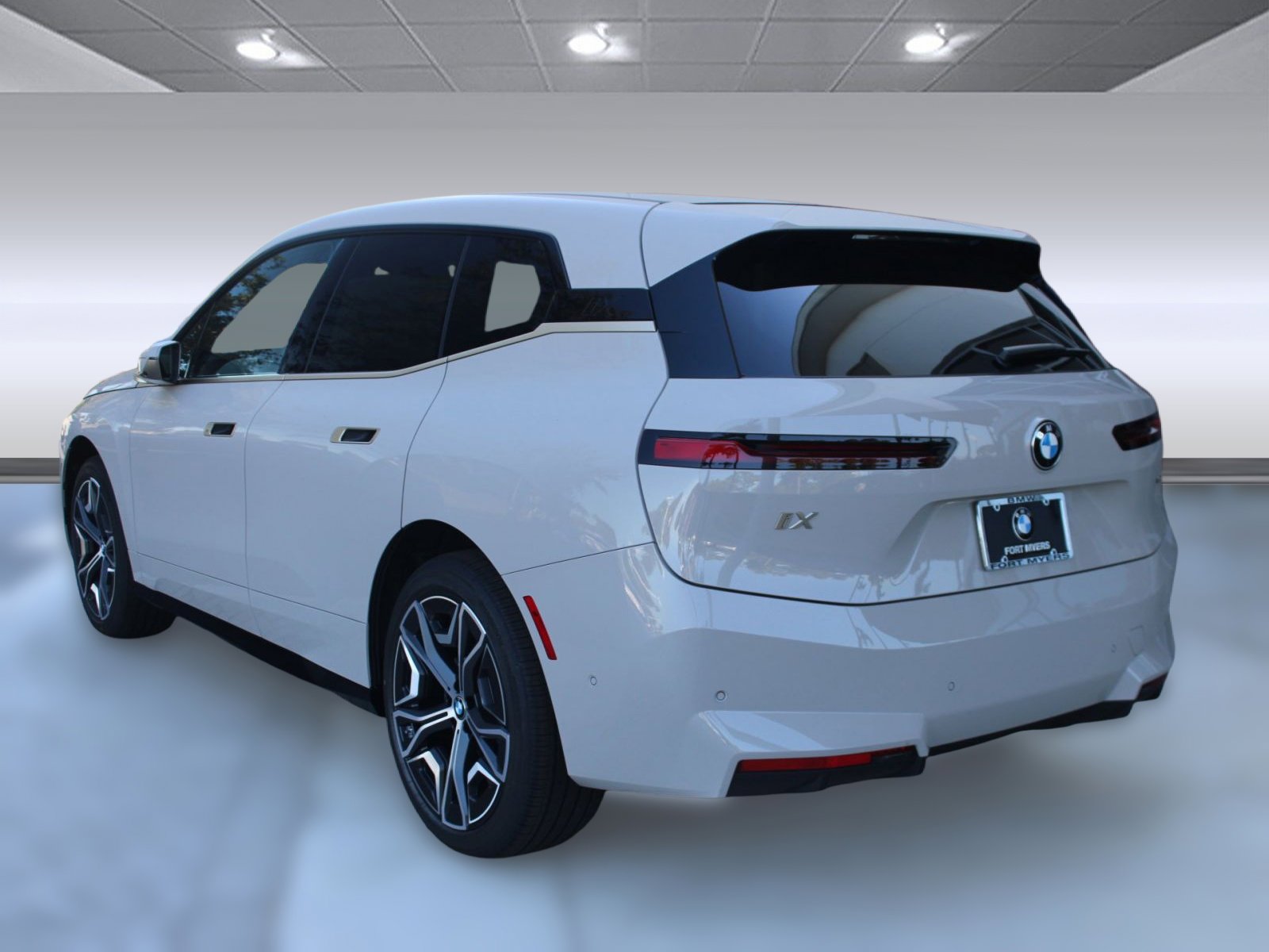 2026 Bmw iX photo 3