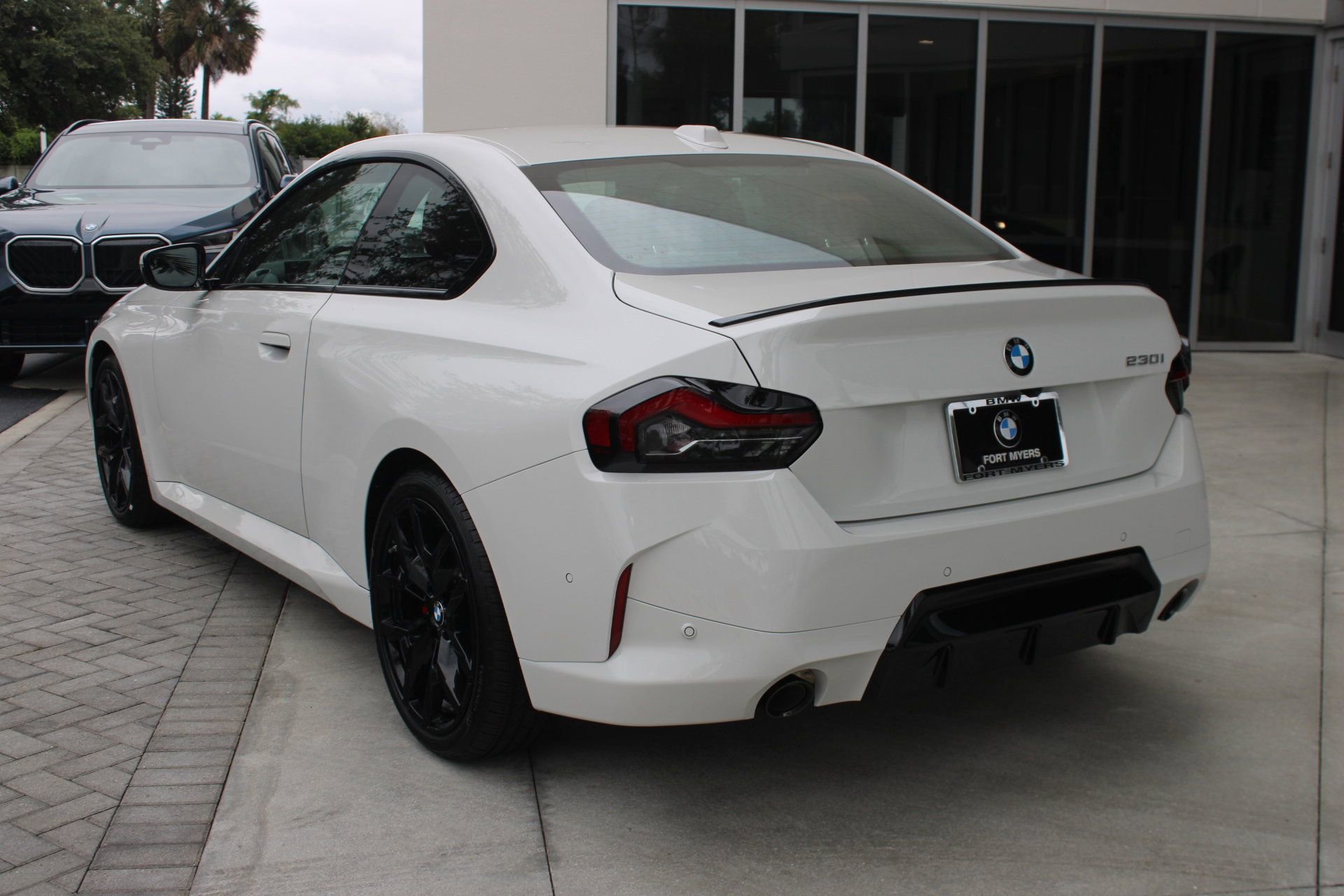 2026 Bmw 230i Coupe photo 2