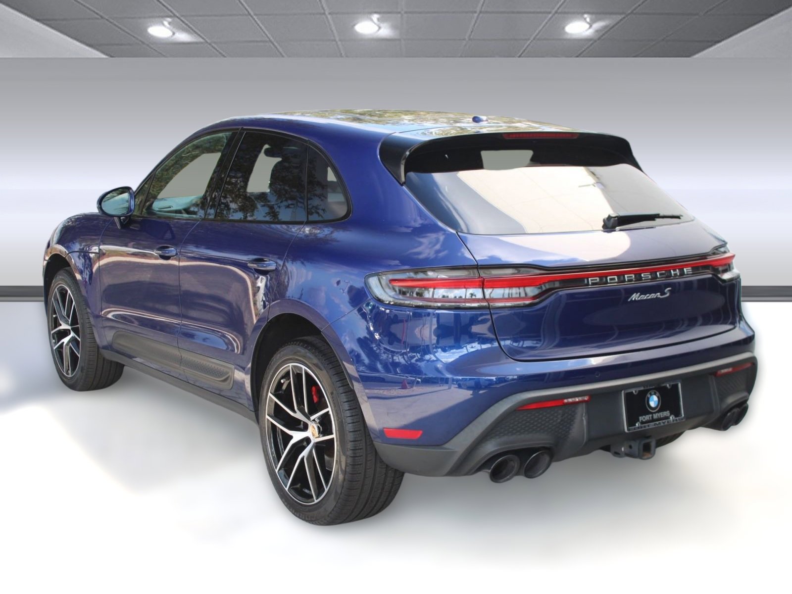 2022 Porsche Macan S photo 3