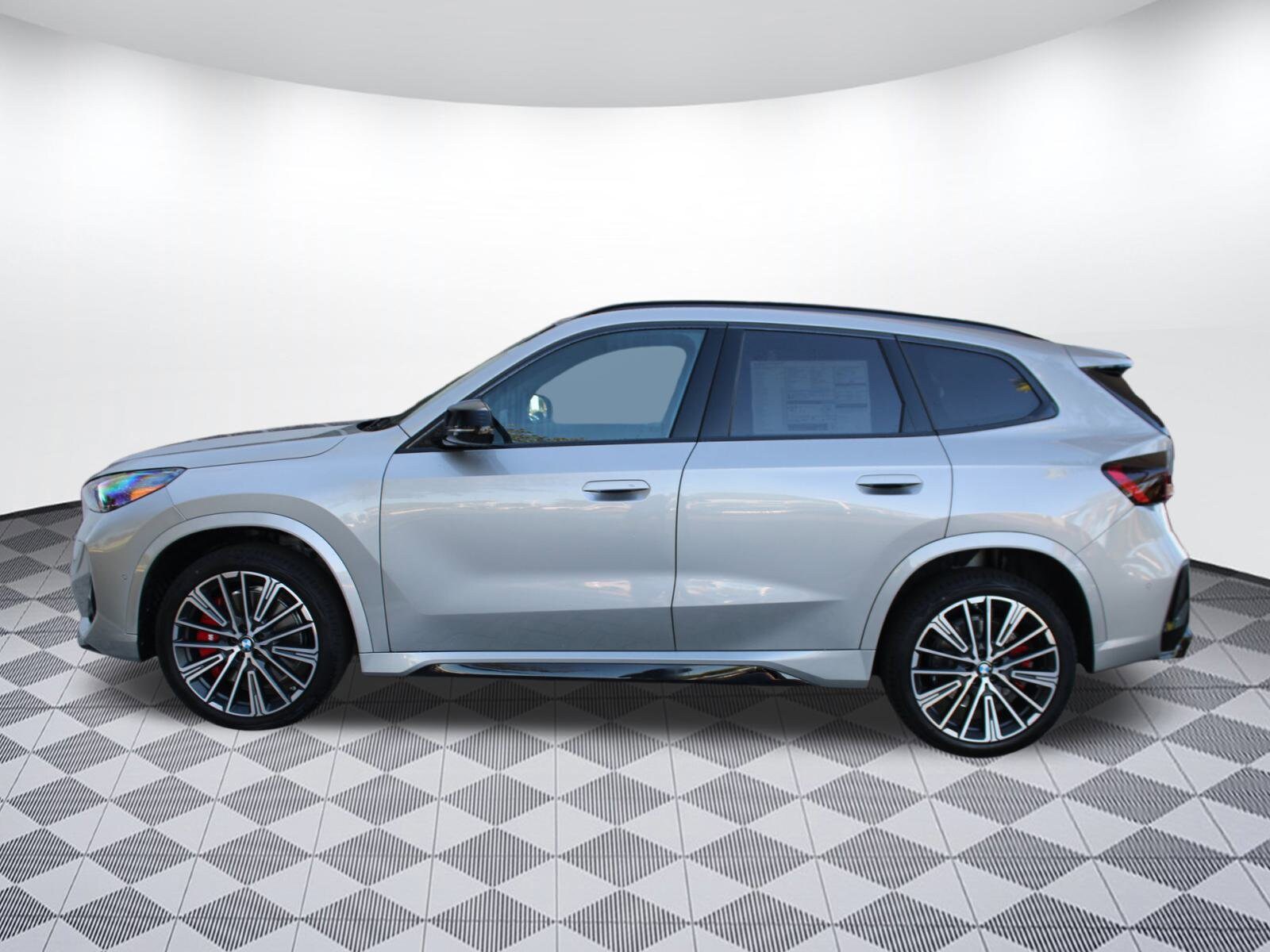 2026 Bmw X1 M35i photo 2