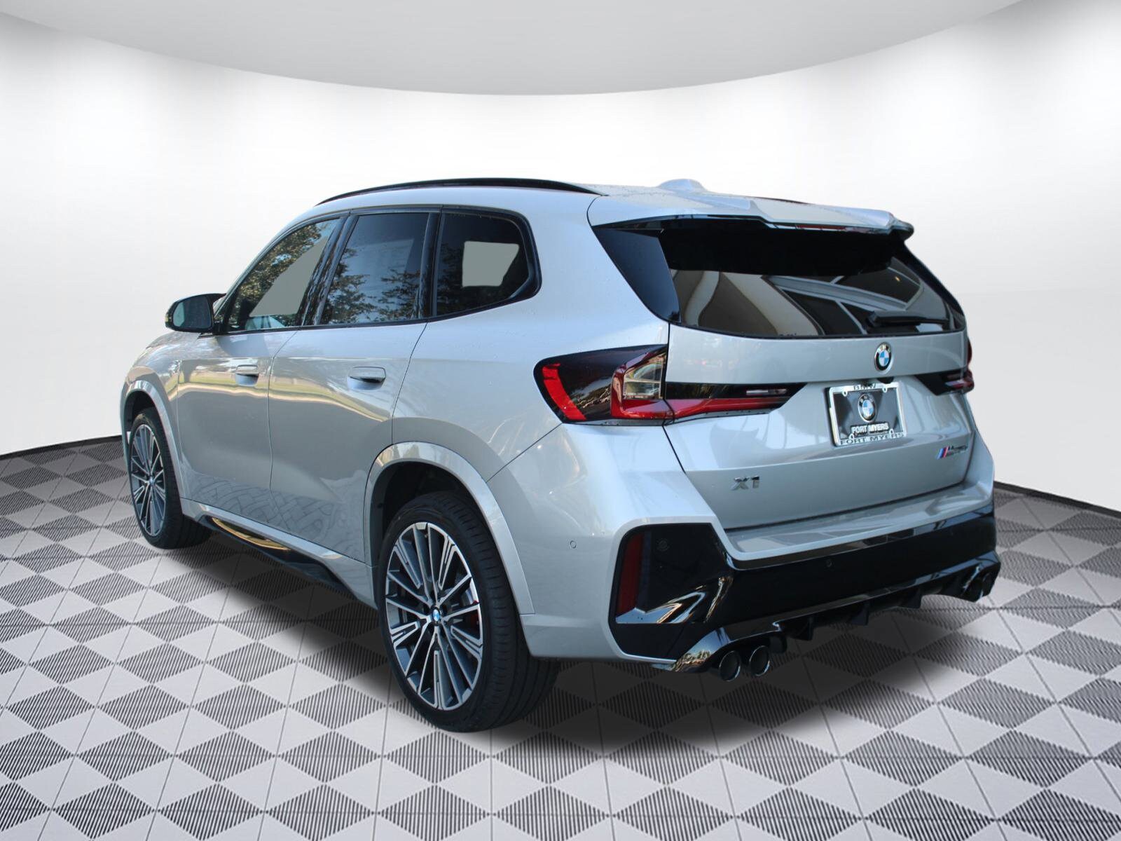 2026 Bmw X1 M35i photo 3