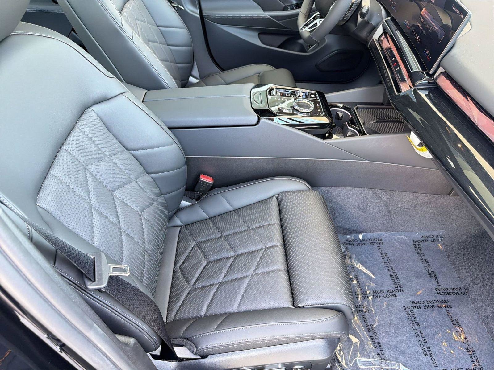 2027 BMW 5 Series 550e - Photo 29