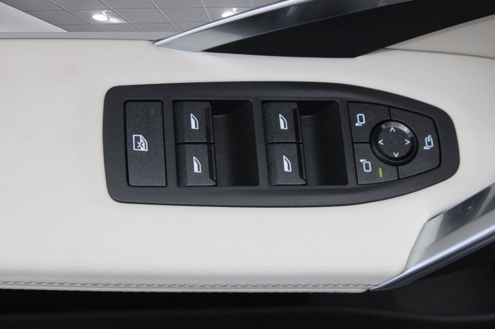 2026 BMW X1 28i - Photo 23
