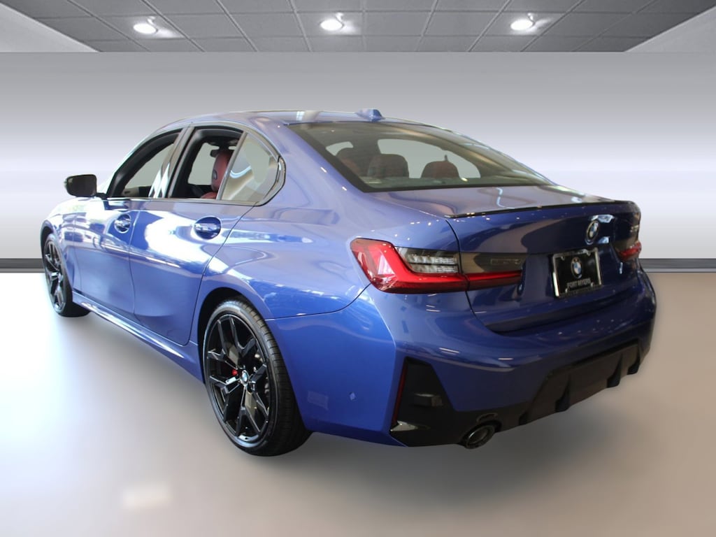 New 2025 BMW 330i Sedan