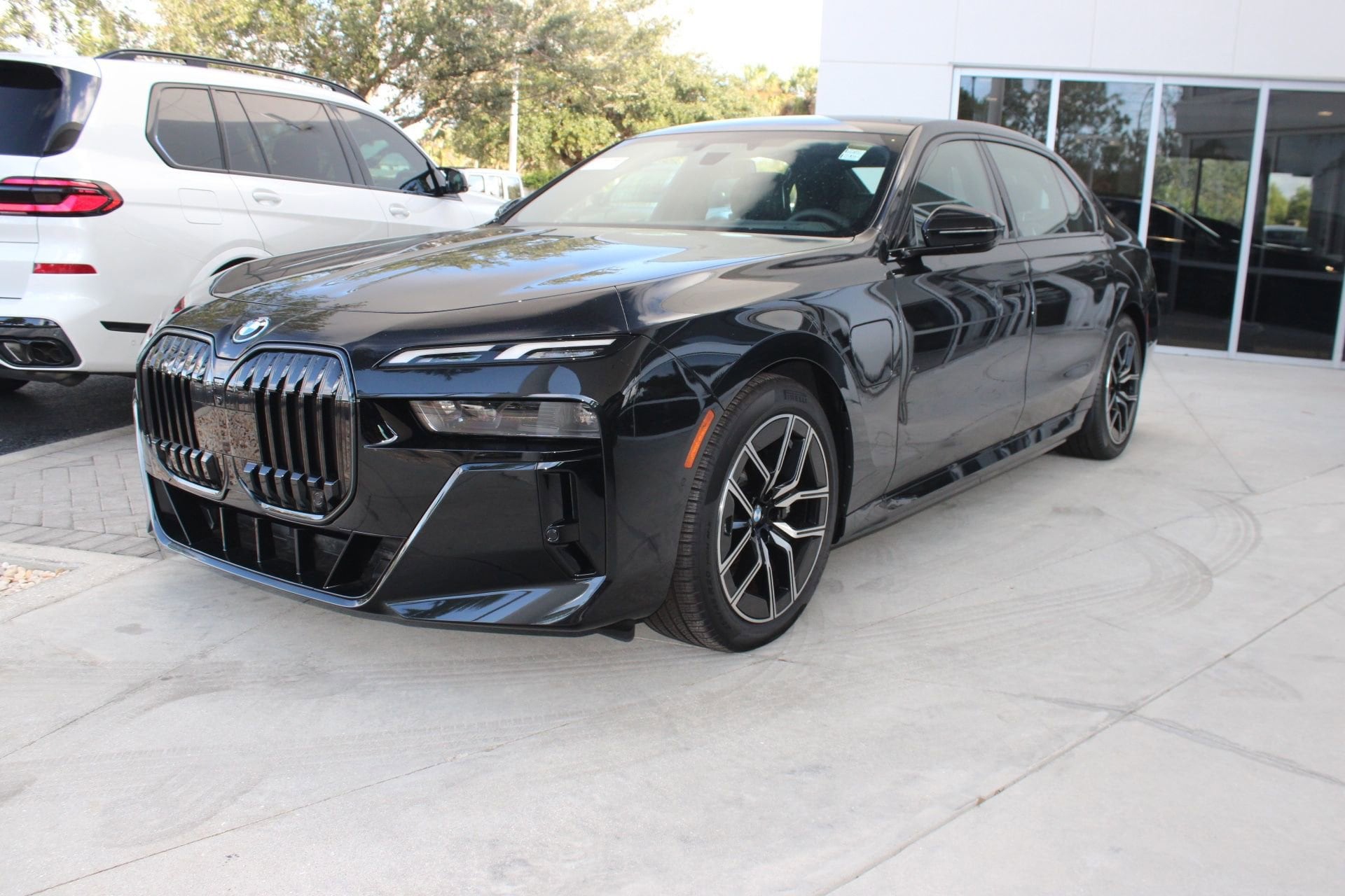 2026 BMW 7 Series 750e's photo