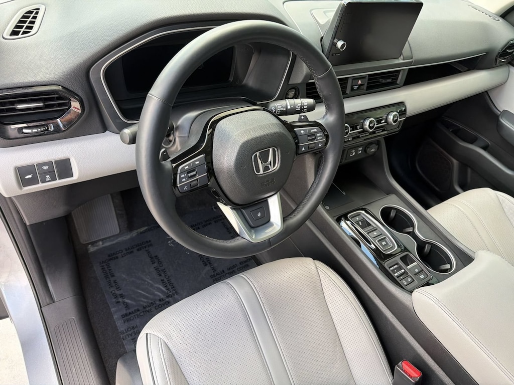 Used 2024 Honda Pilot Elite SUV