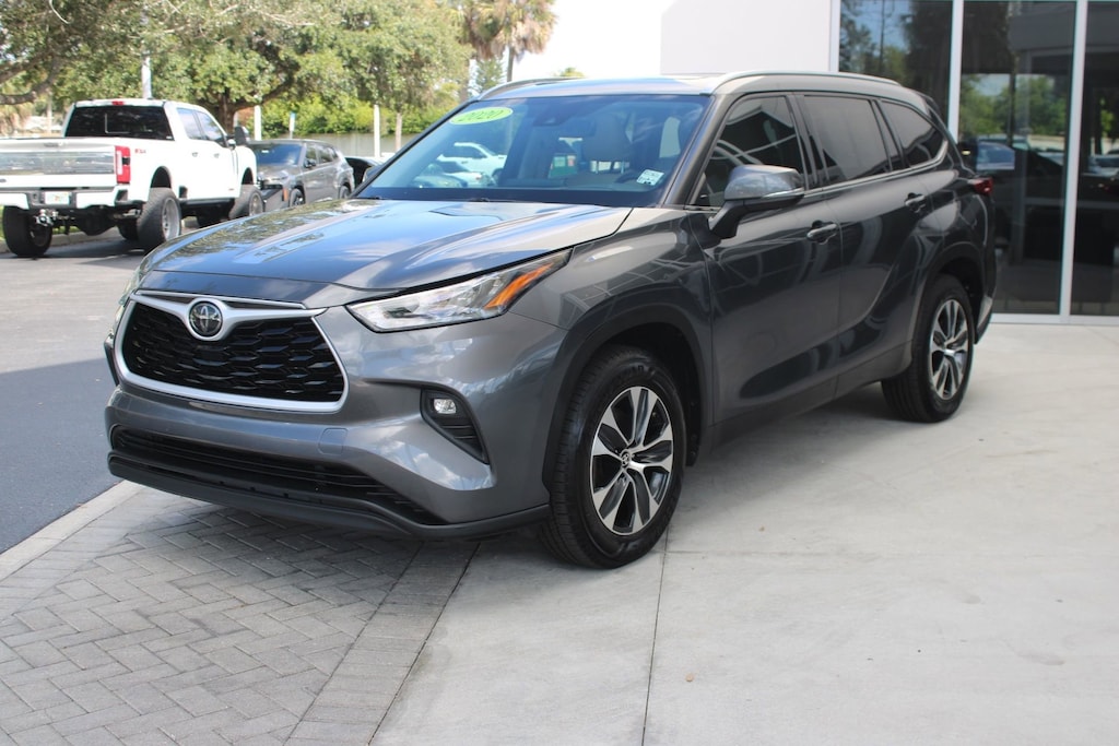 Used 2020 Toyota Highlander XLE SUV