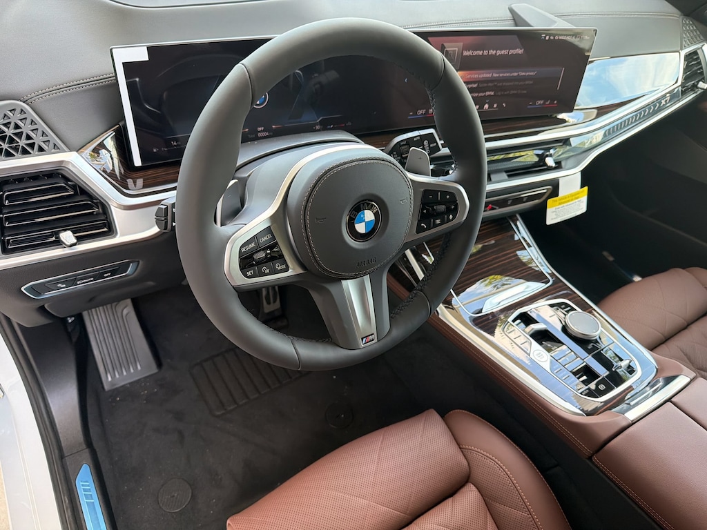 New 2027 BMW X7 xDrive40i SUV