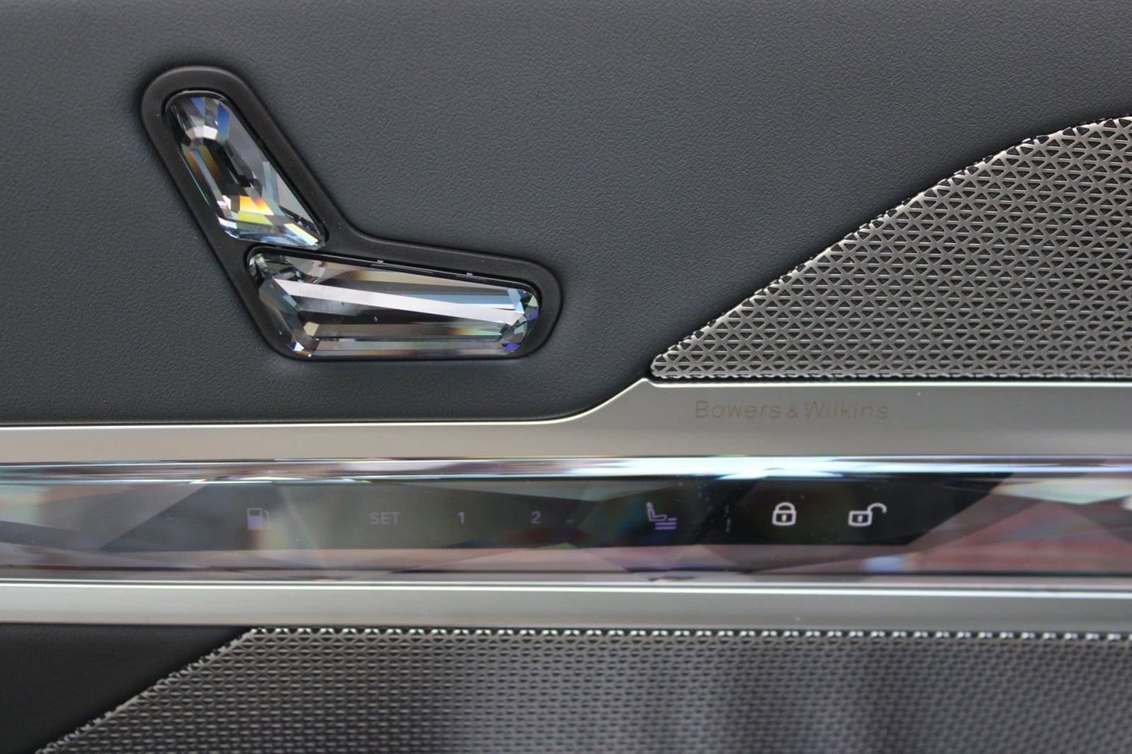 2026 BMW 7 Series 750e - Photo 15