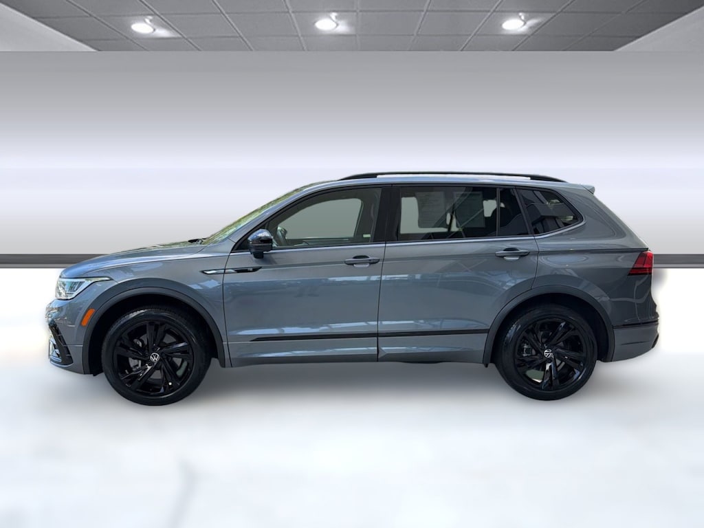 Used 2023 Volkswagen Tiguan 2.0T SE R-Line Black SUV