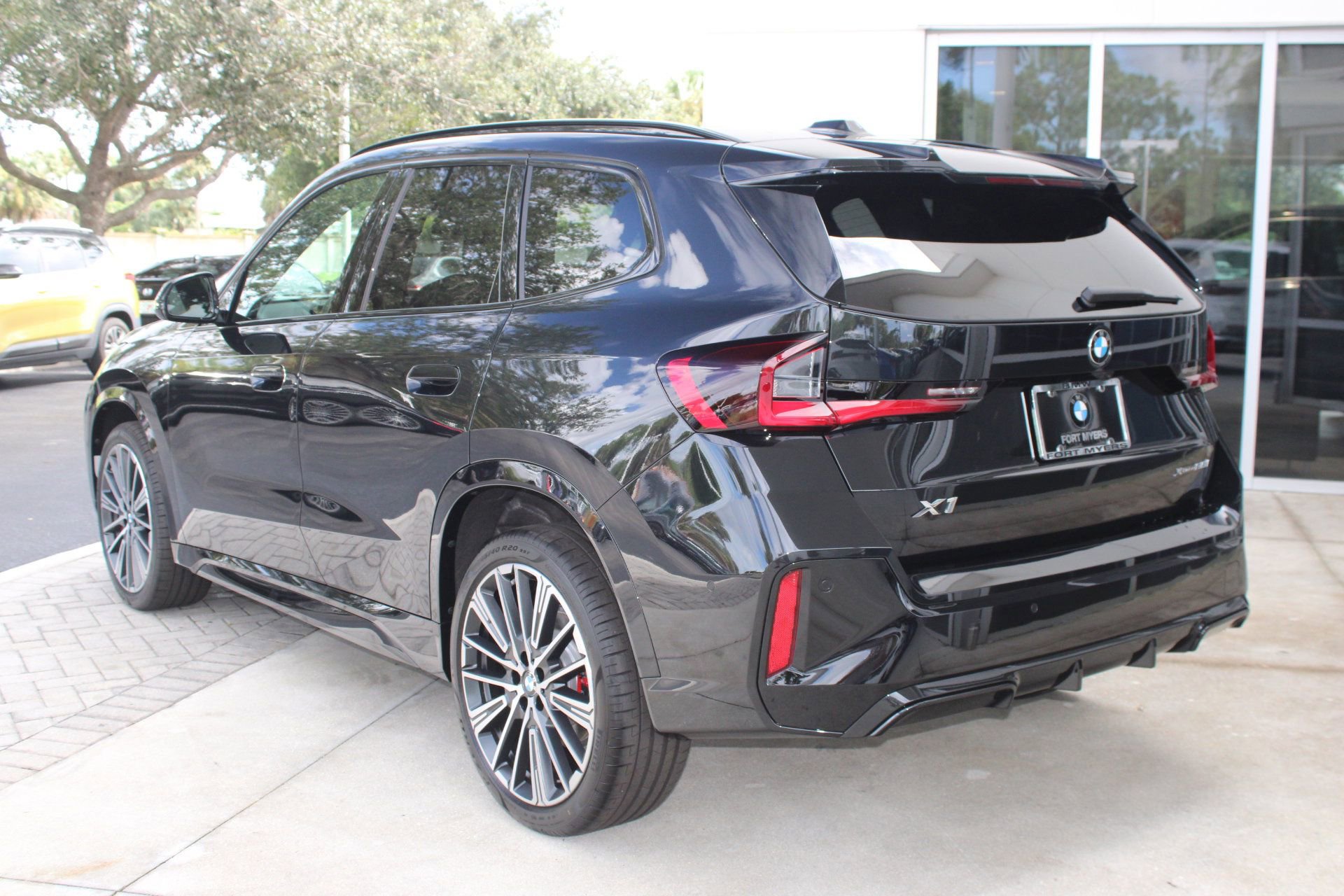 2026 Bmw X1 XDrive28i photo 3