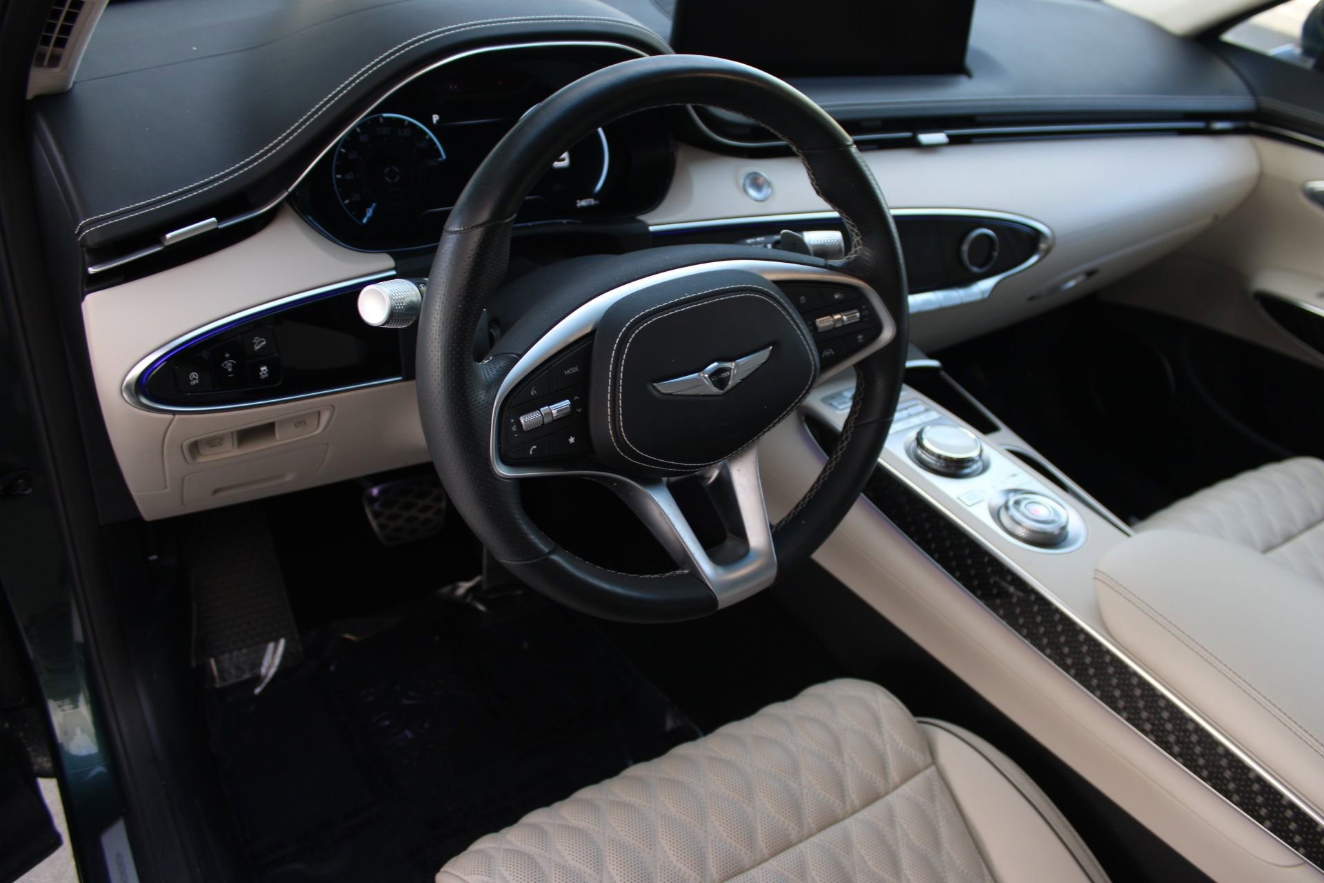 2023 Genesis GV70 3.5T Sport photo 4