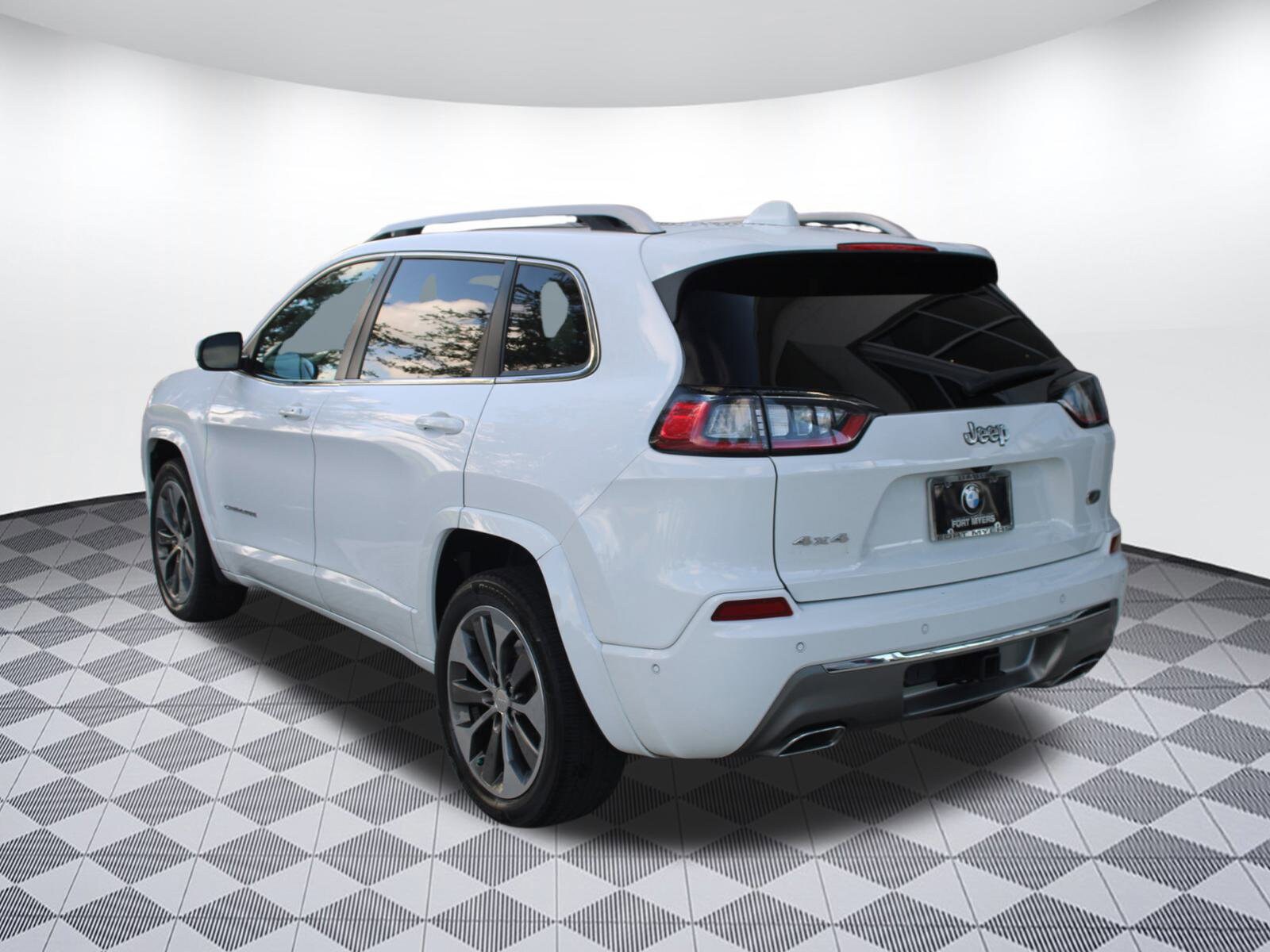 2019 Jeep Cherokee Overland photo 3