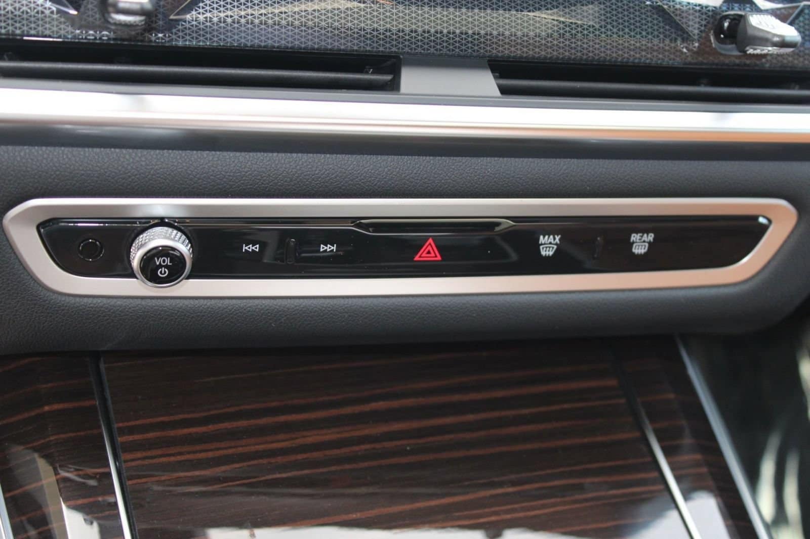 2026 BMW X5 50e - Photo 20