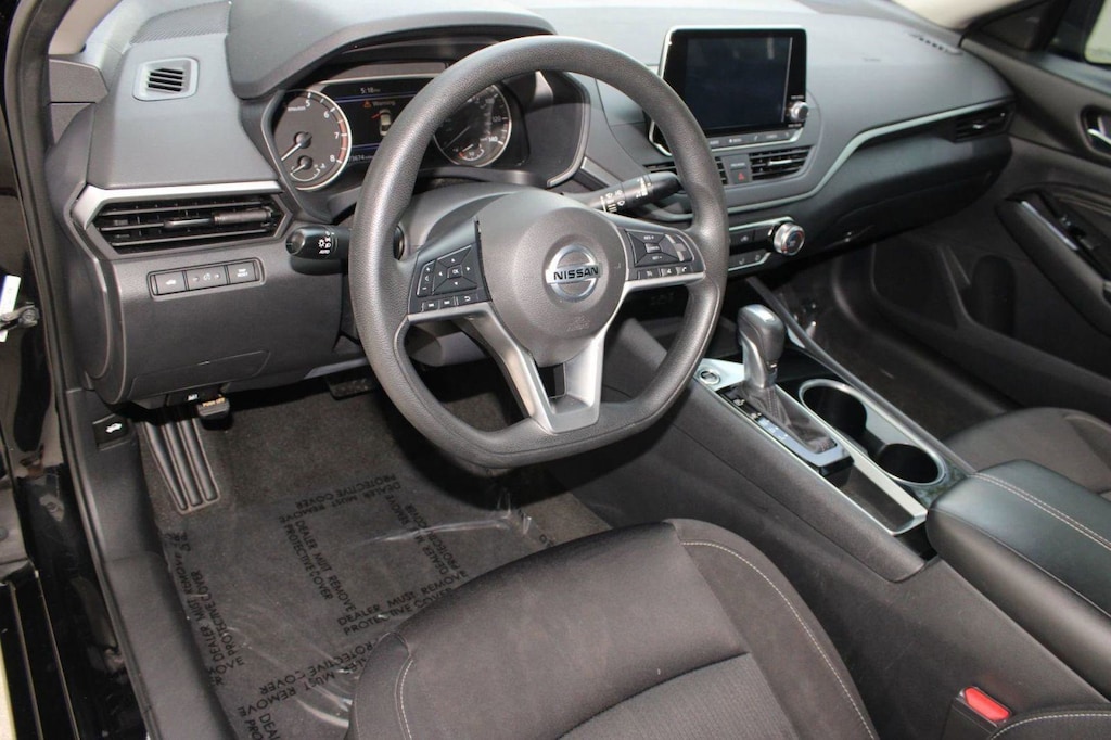 Used 2021 Nissan Altima 2.5 SV Sedan