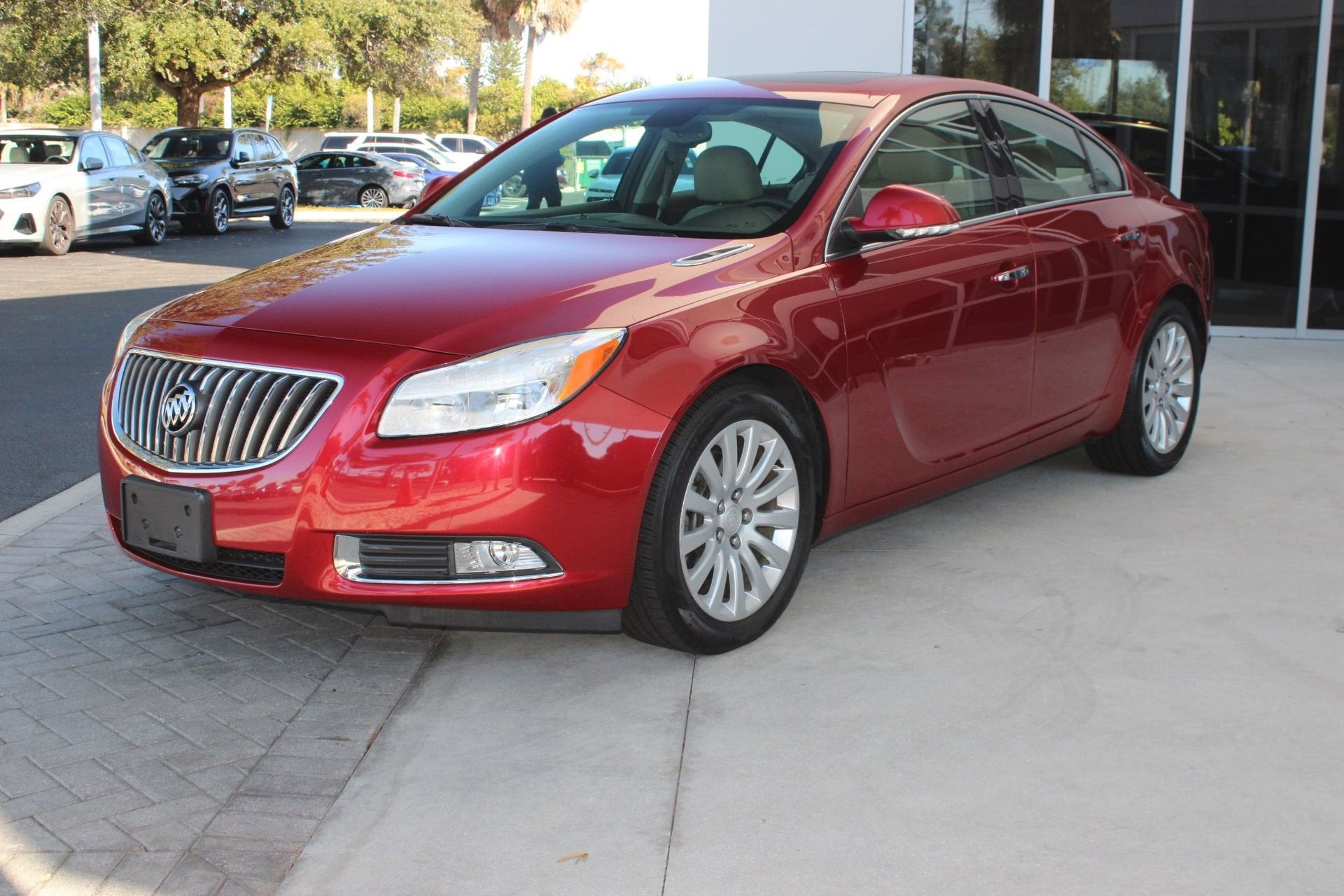 2013 Buick Regal Premium 1's photo