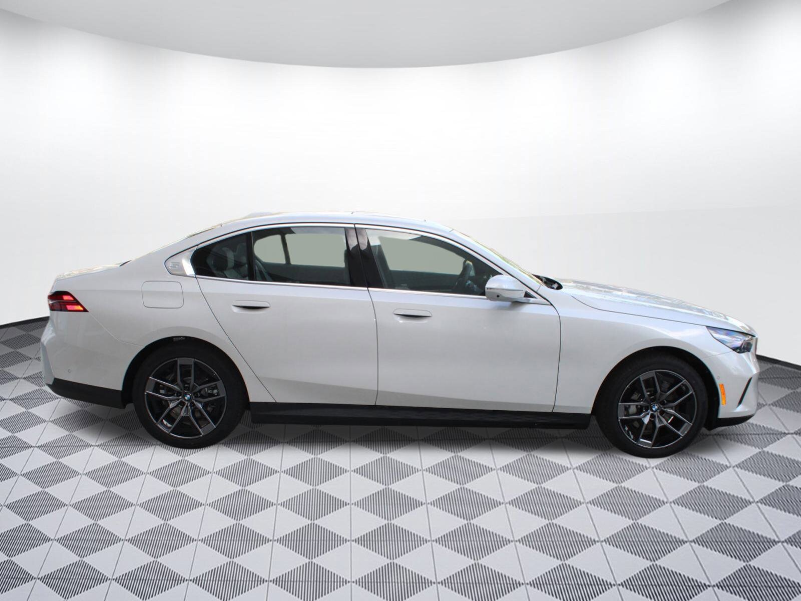 2026 Bmw 530i photo 4