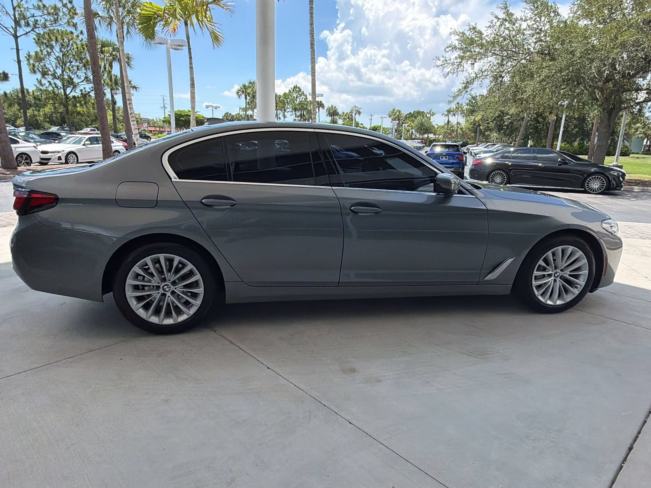 530i Sedan