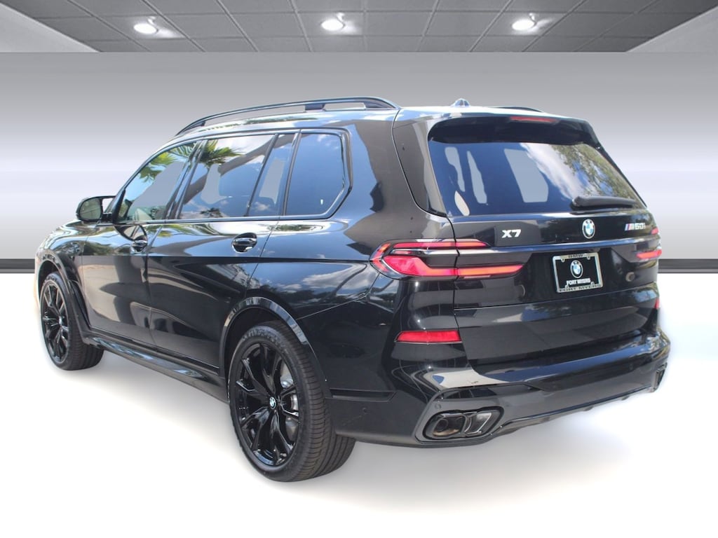 New 2026 BMW X7 M60i SUV