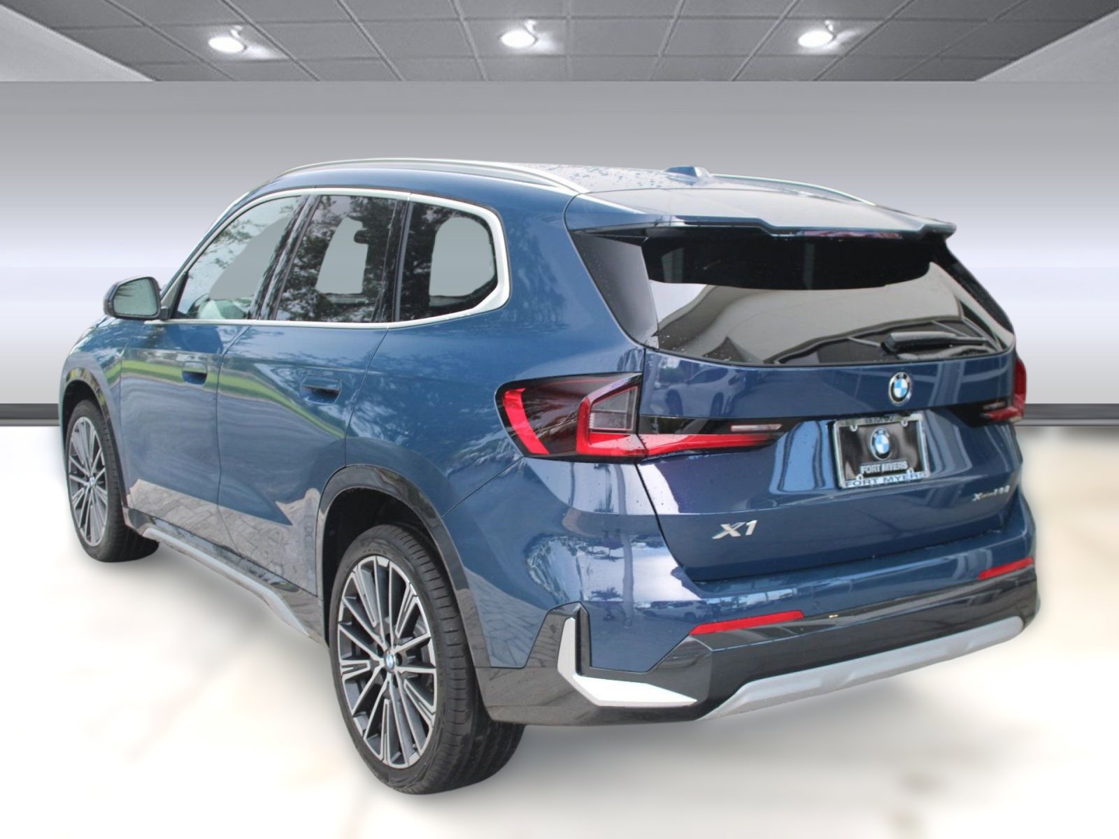 2026 Bmw X1 XDrive28i photo 3
