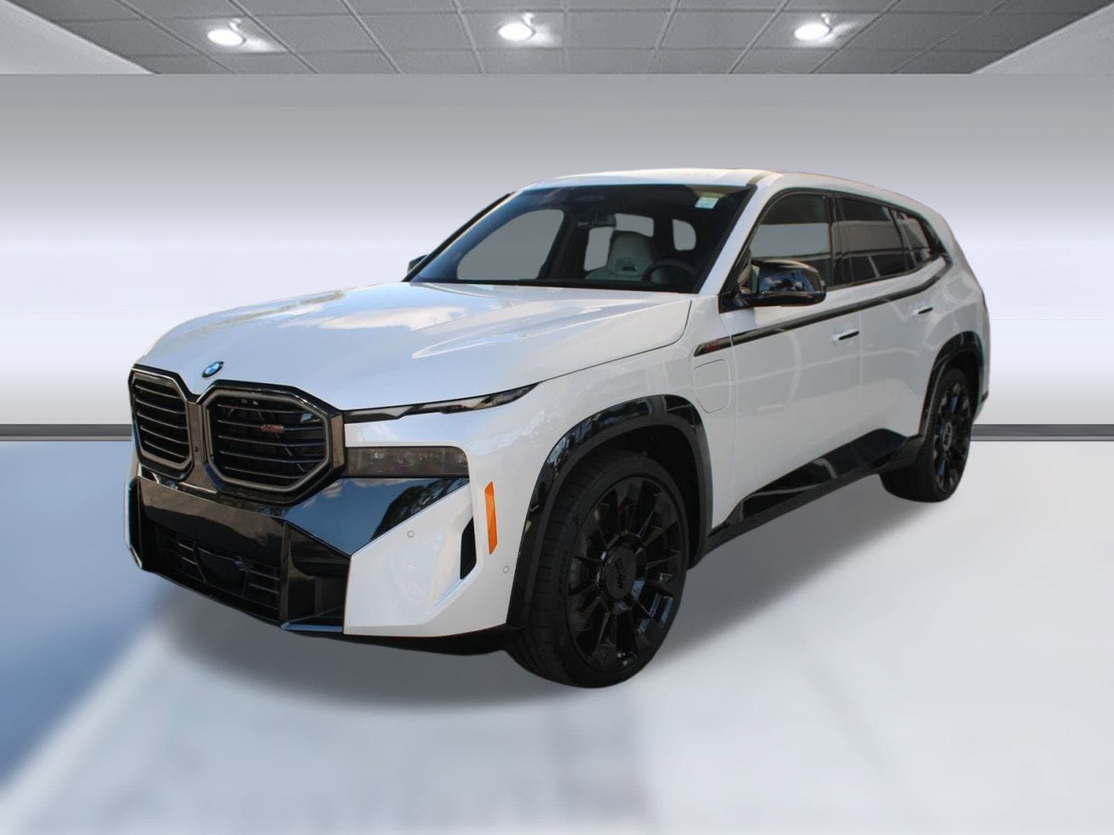 2026 BMW XM Base's photo