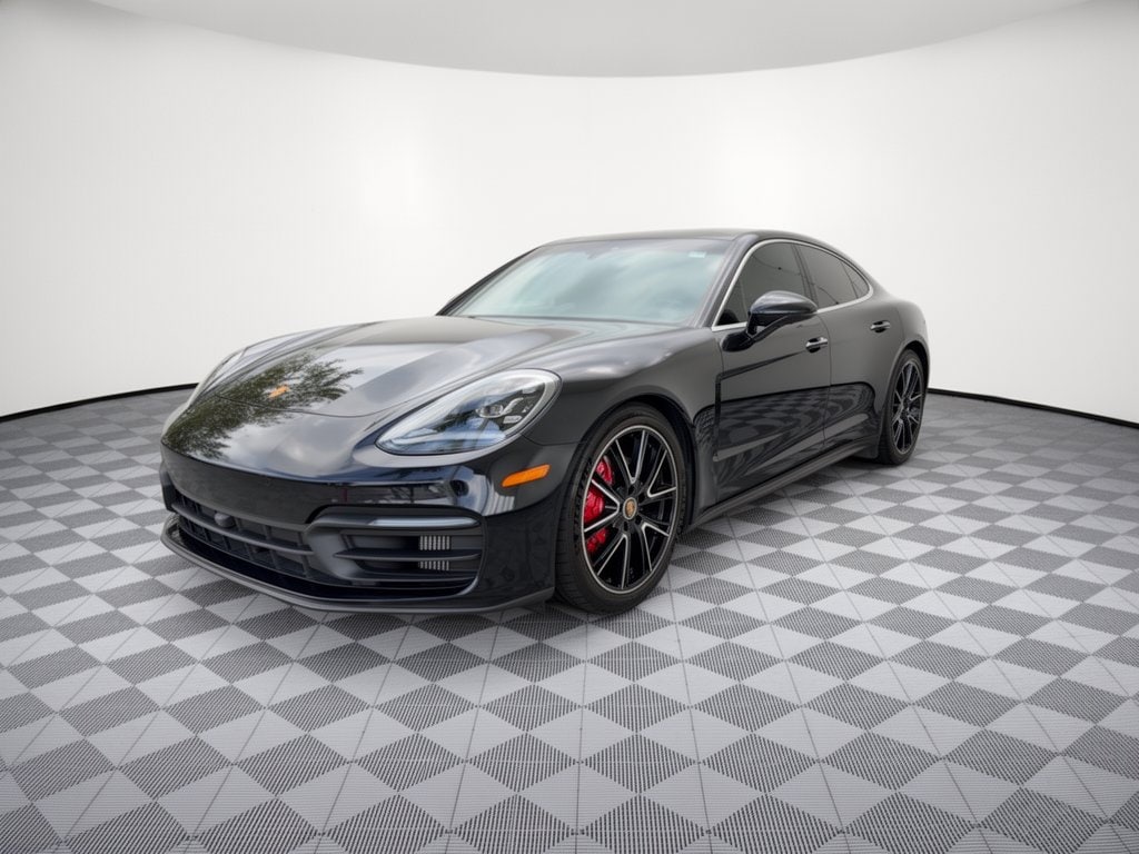 2022 Porsche Panamera