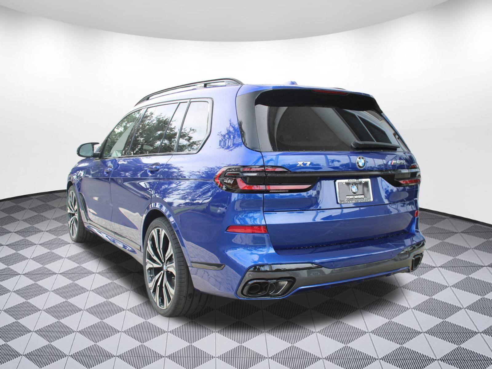 2026 Bmw X7 M60i photo 3