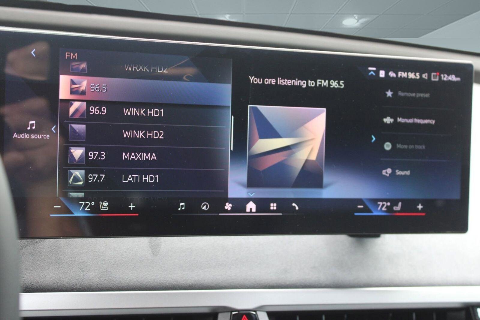 2026 BMW iX 45 - Photo 23