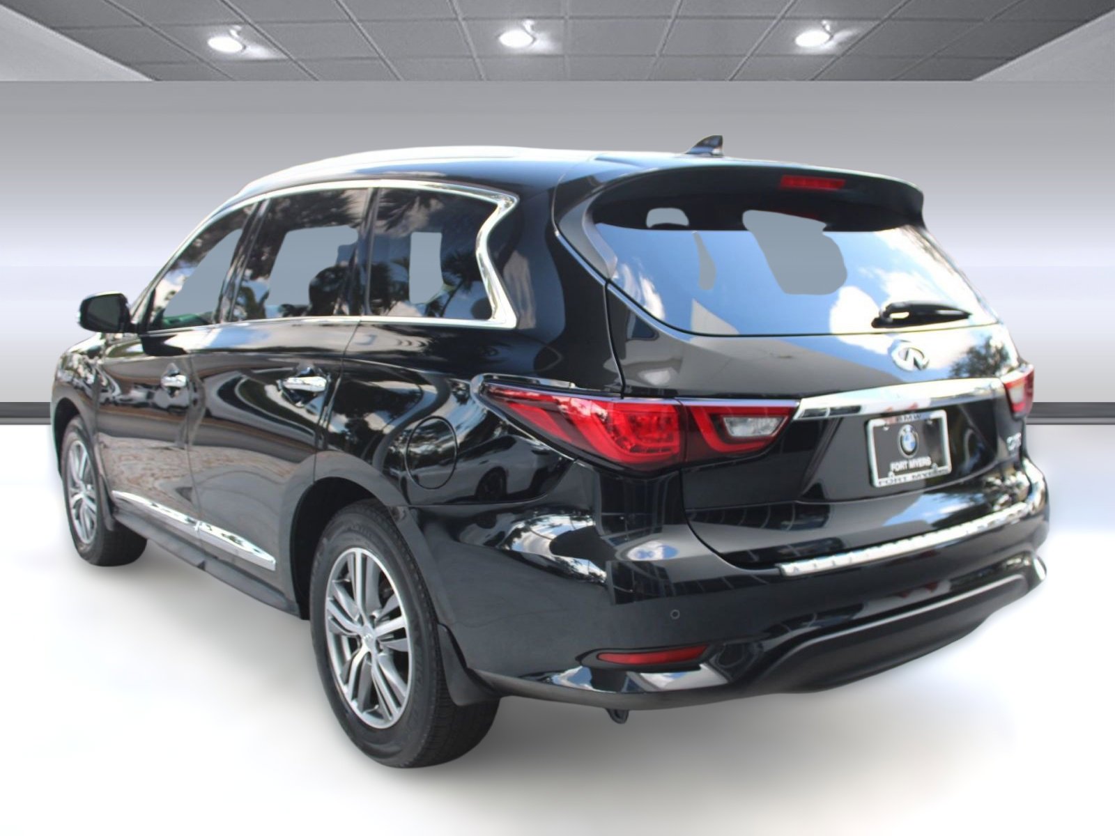 2020 Infiniti QX60 Luxe photo 3