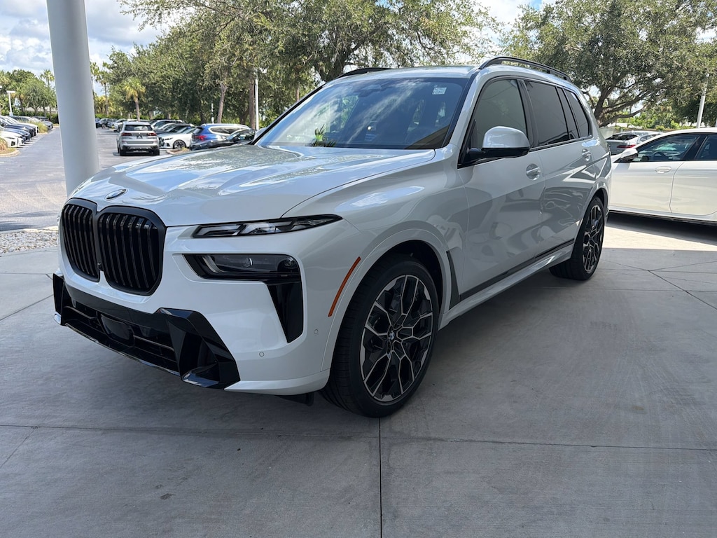 New 2027 BMW X7 xDrive40i SUV