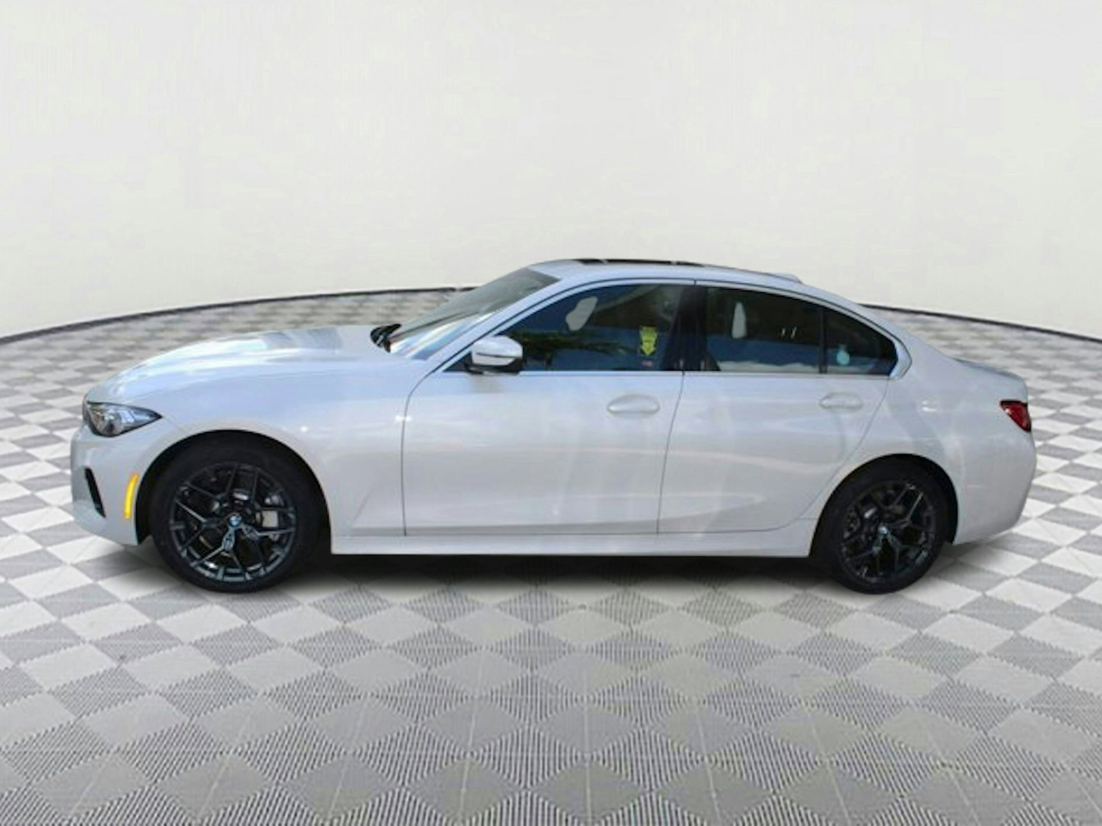 2025 Bmw 330i xDrive Sedan photo 2