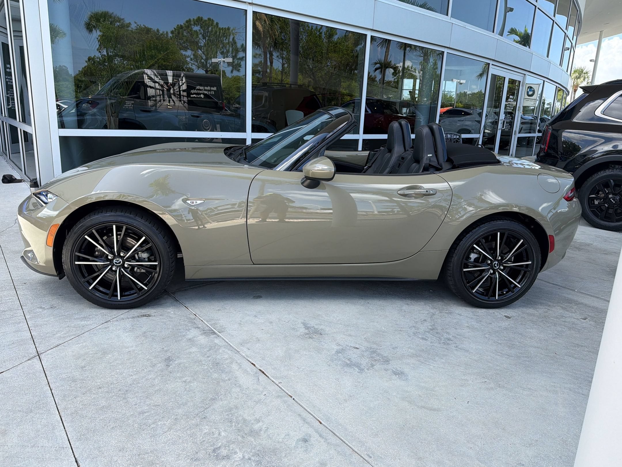 MX-5 Miata Grand Touring Convertible
