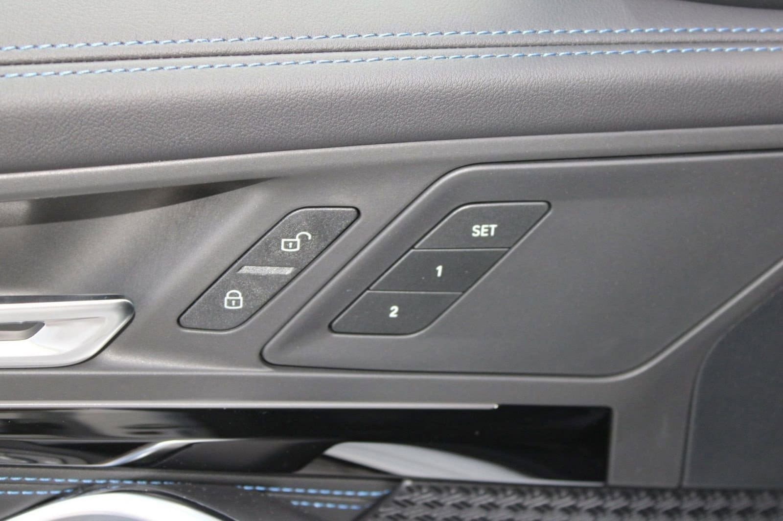 2025 BMW X1 28i - Photo 13