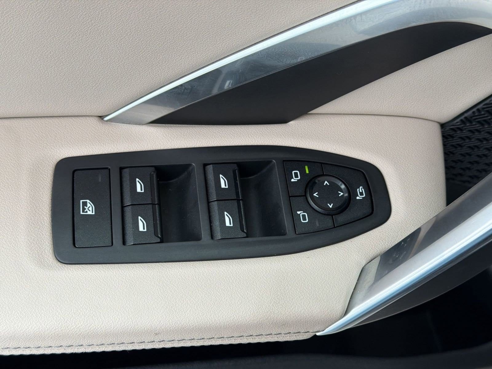 2025 BMW X1 28i - Photo 21