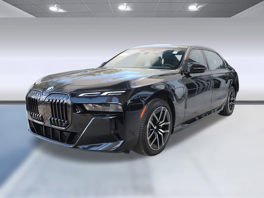 New 2026 BMW 750e xDrive Sedan