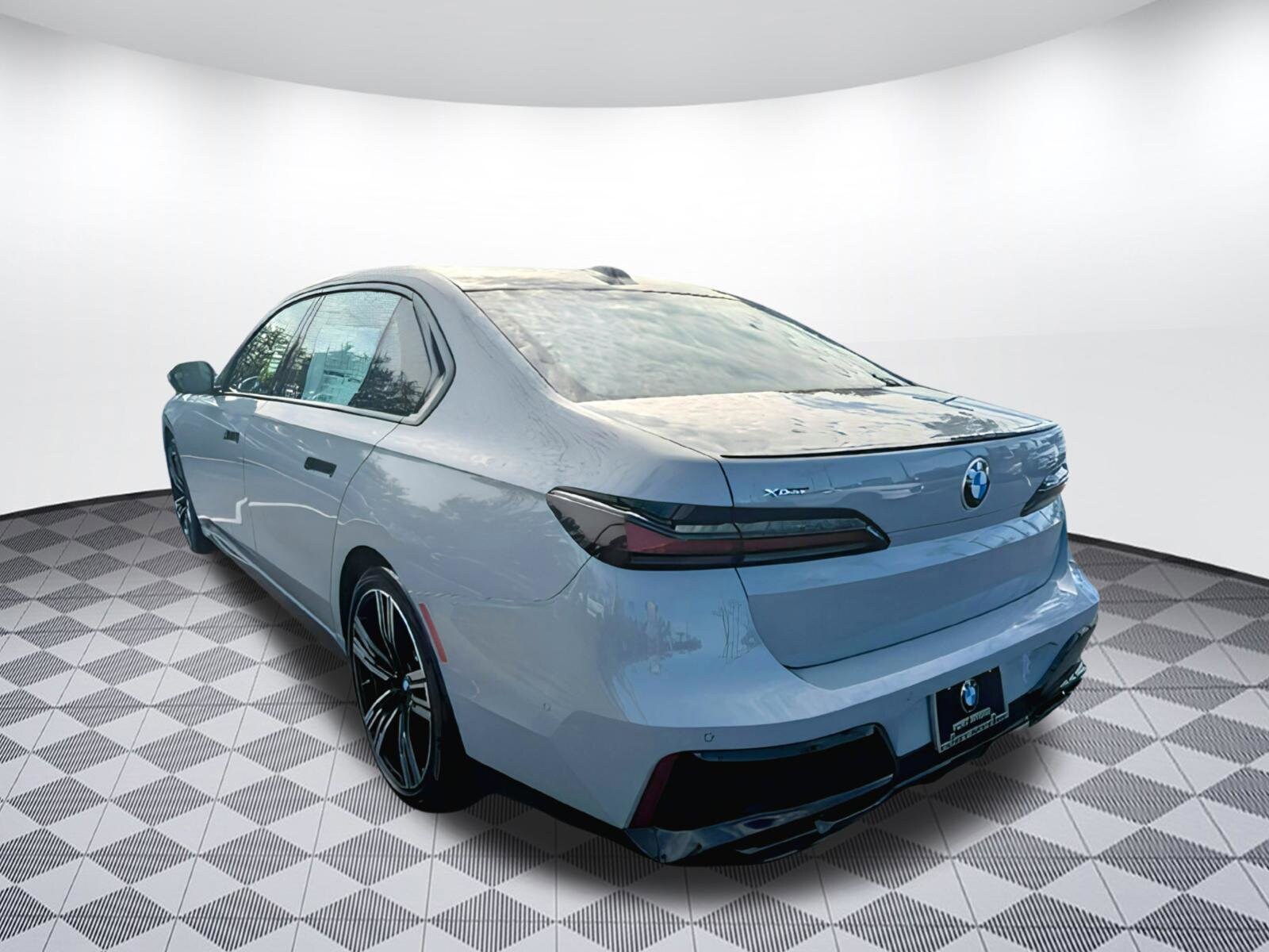2025 Bmw 760i xDrive photo 2