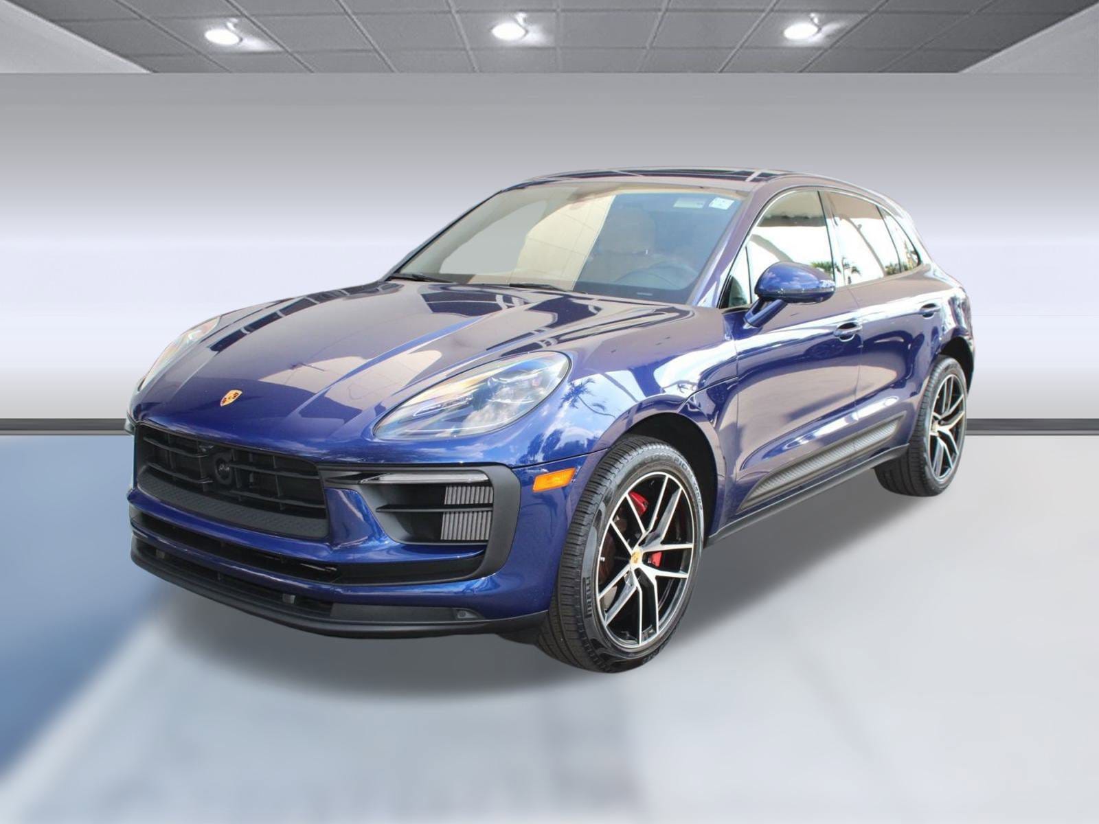 2022 Porsche Macan S's photo