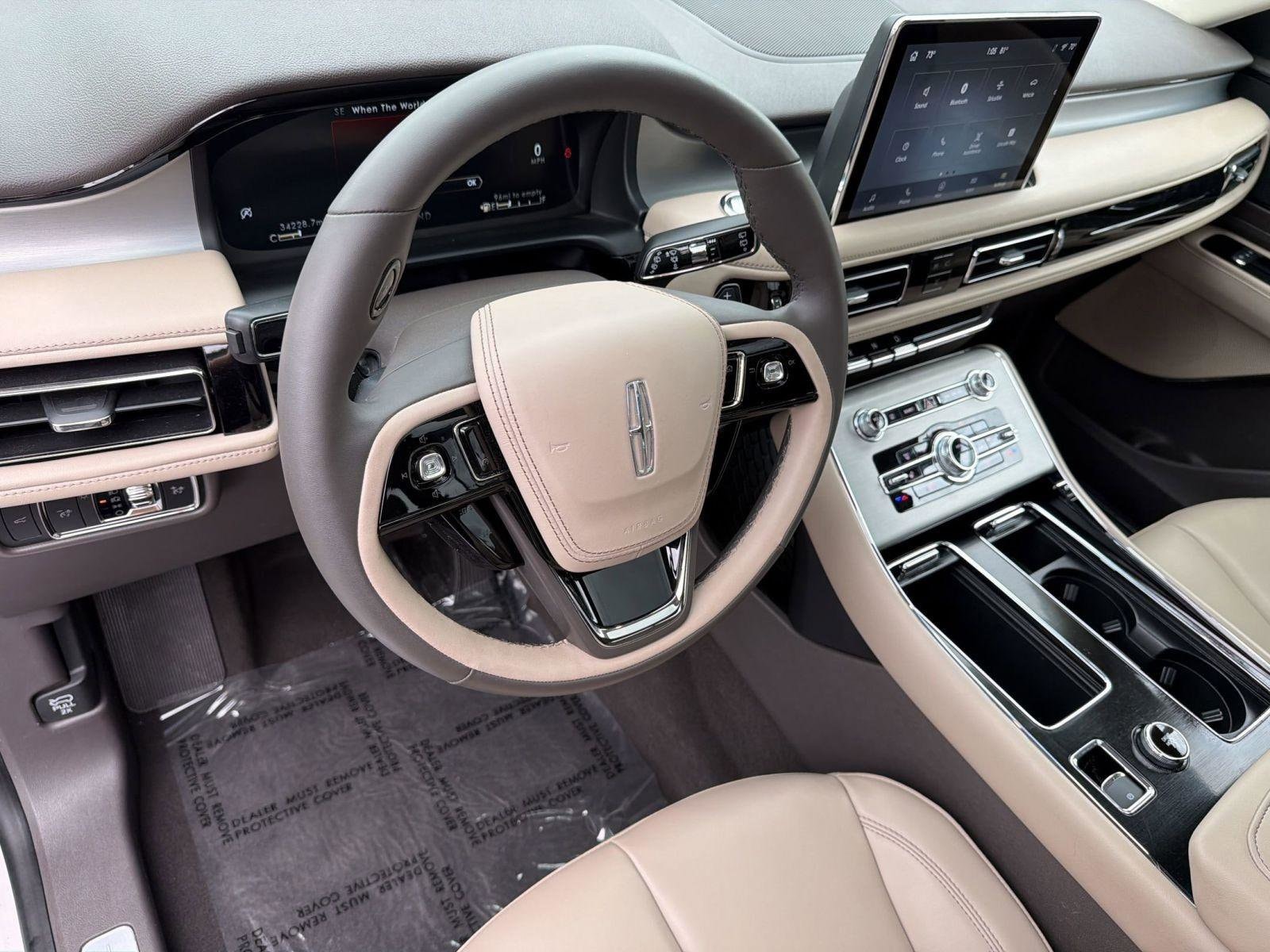 Aviator Standard SUV