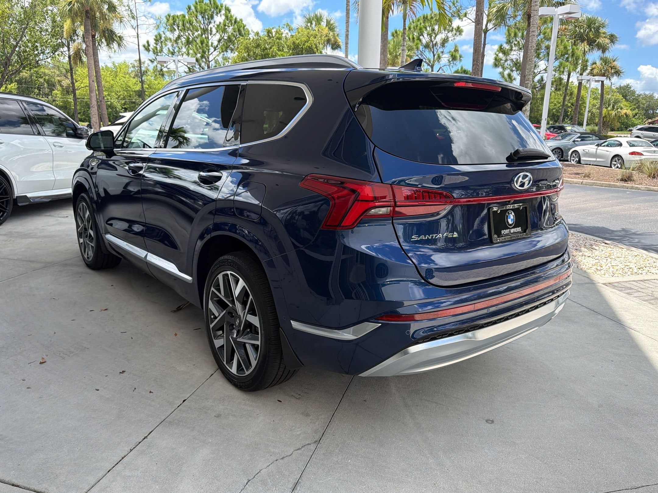 Santa Fe Calligraphy SUV