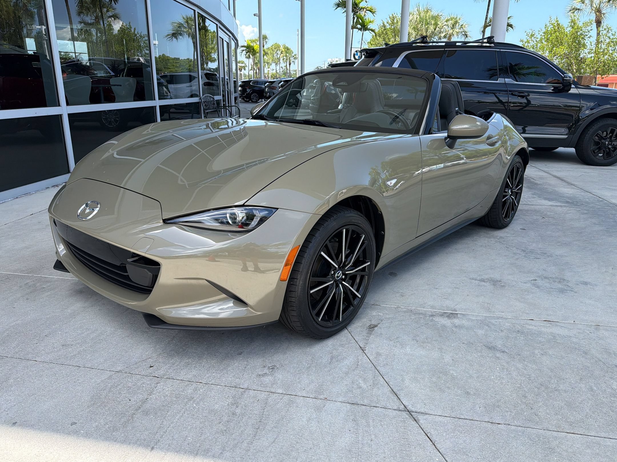 MX-5 Miata Grand Touring Convertible