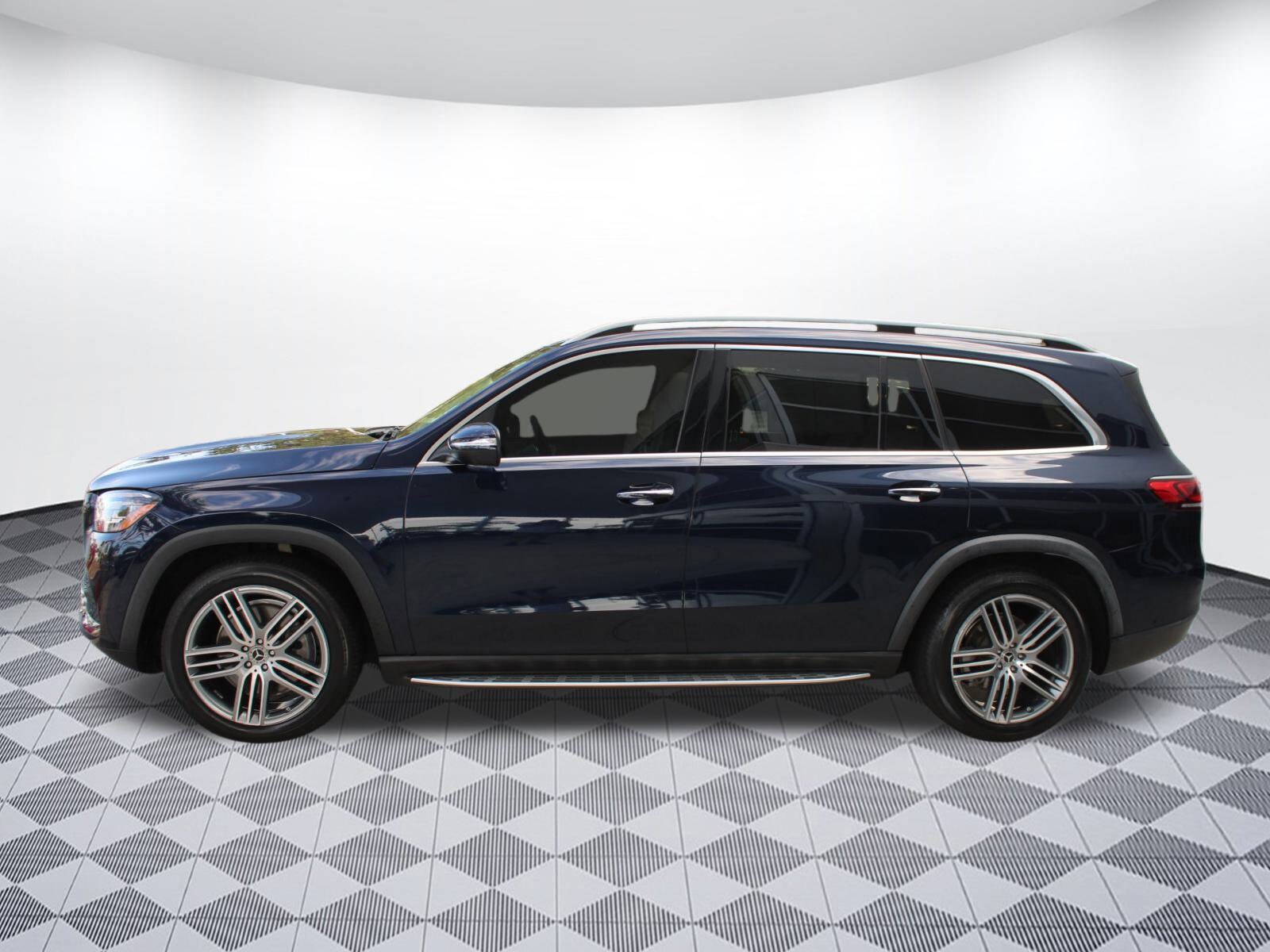 2021 Mercedes Benz GLS 450 photo 4