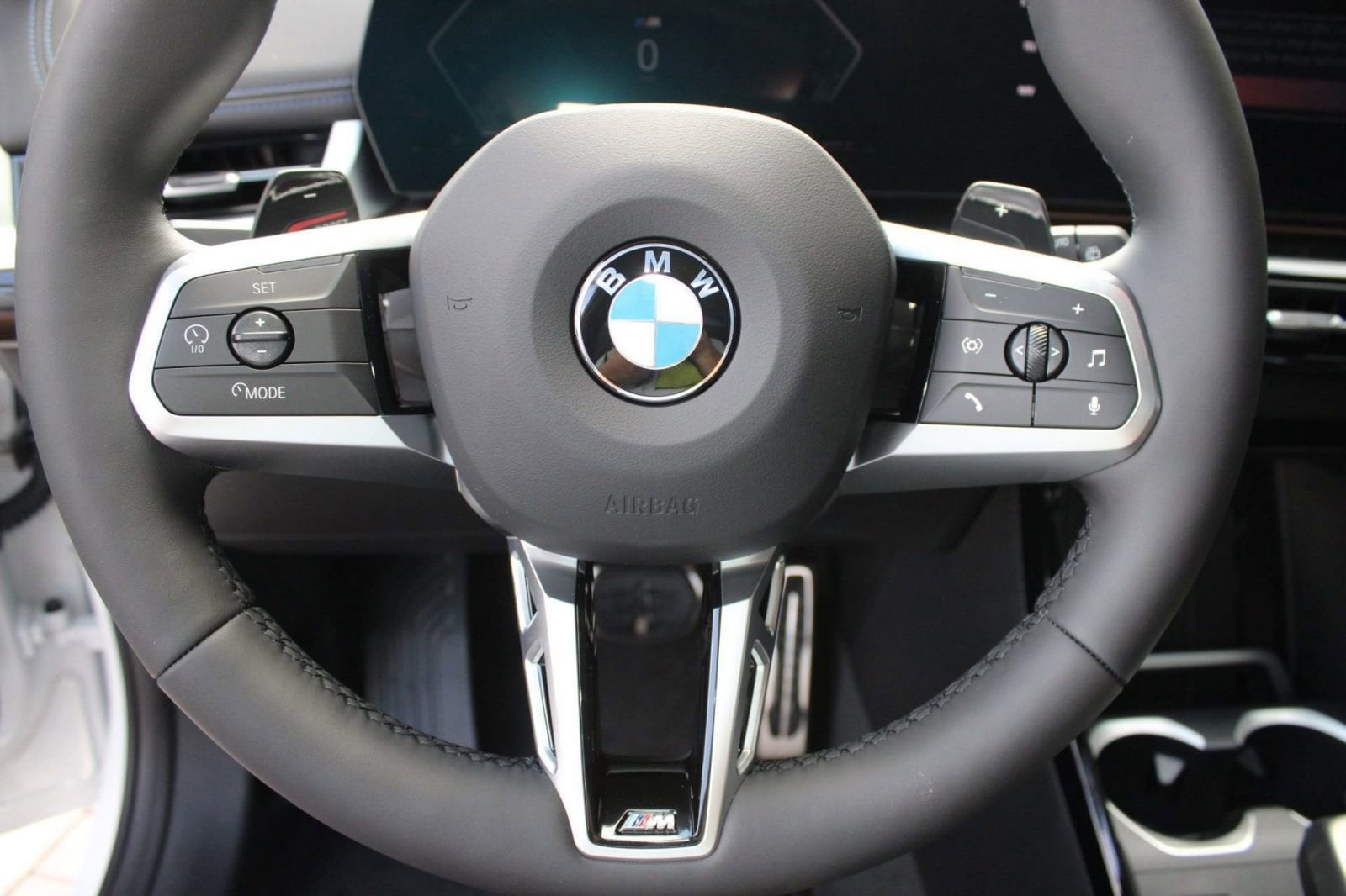2025 BMW X1 28i - Photo 17