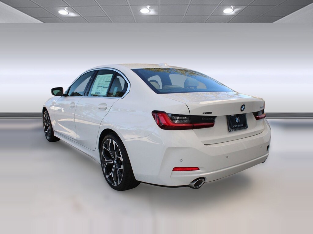 New 2026 BMW 330i xDrive Sedan