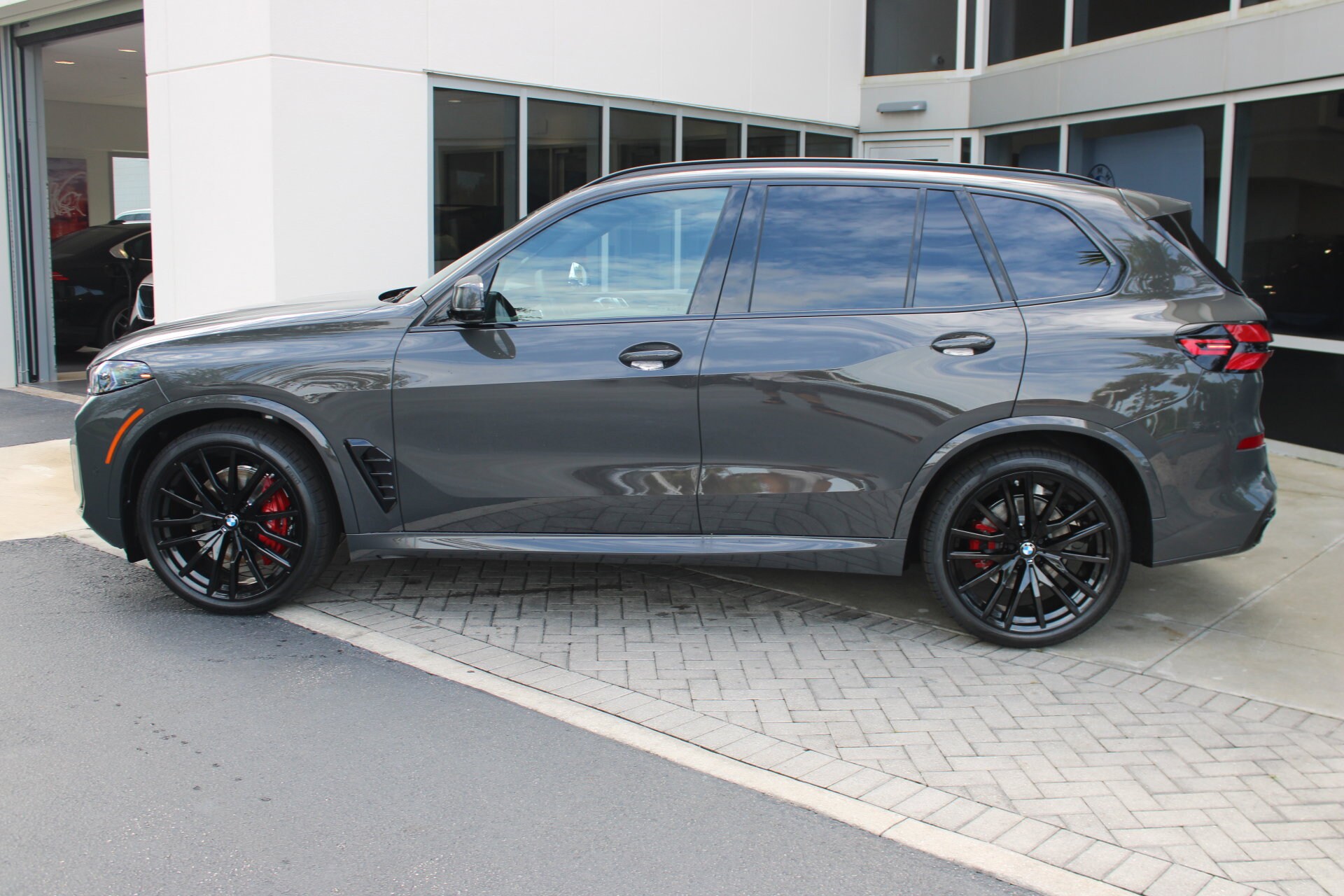 2026 Bmw X5 xDrive40i photo 2