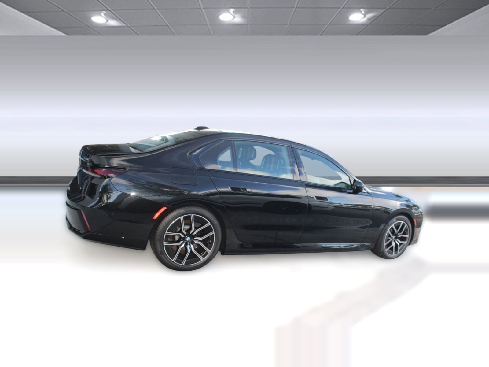 2026 BMW 7 Series 750e - Photo 35