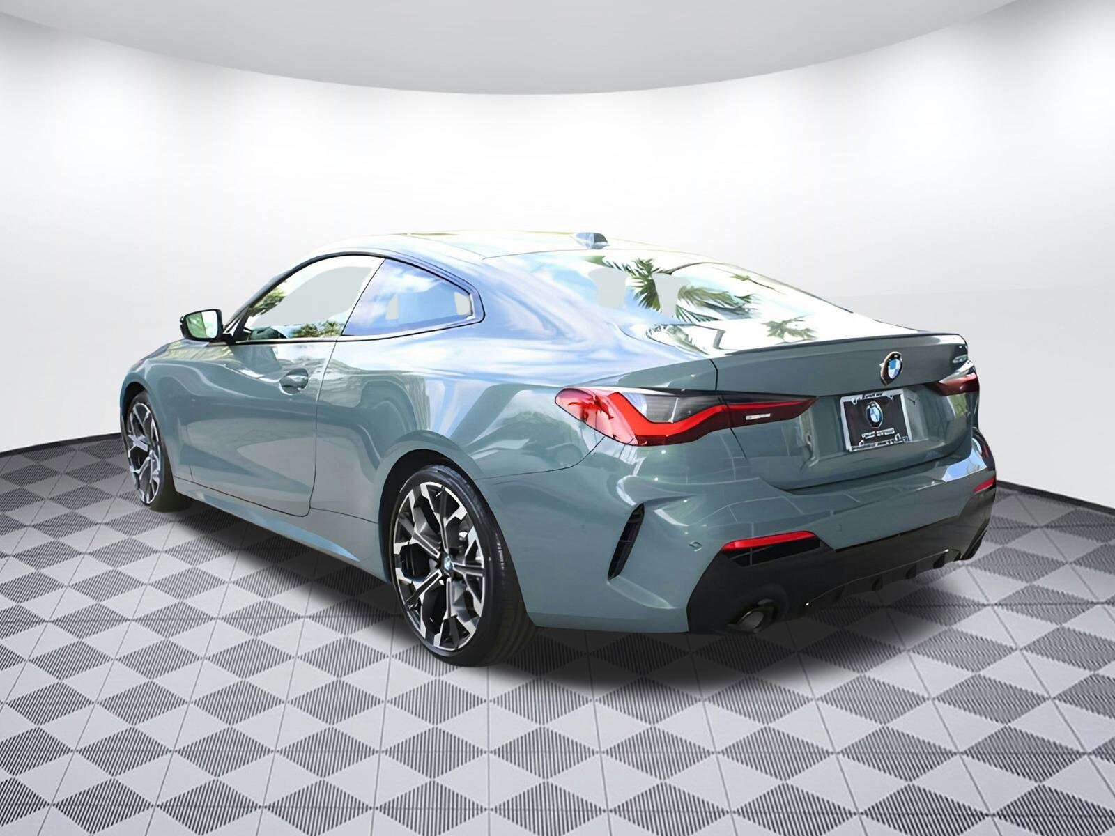 2025 Bmw 430i Coupe photo 2