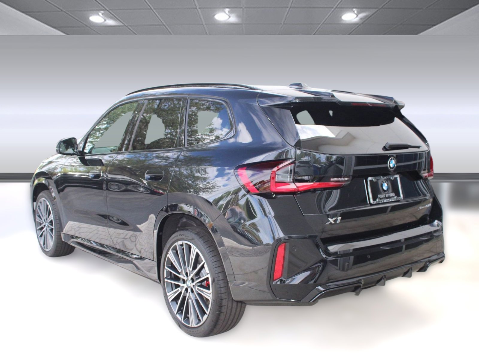 2026 Bmw X1 XDrive28i photo 3